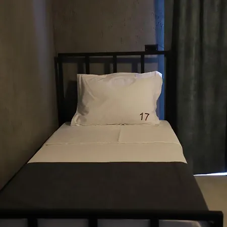 17 Boutique Panzió Berat