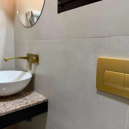 17 Boutique Bed & Breakfast Berat